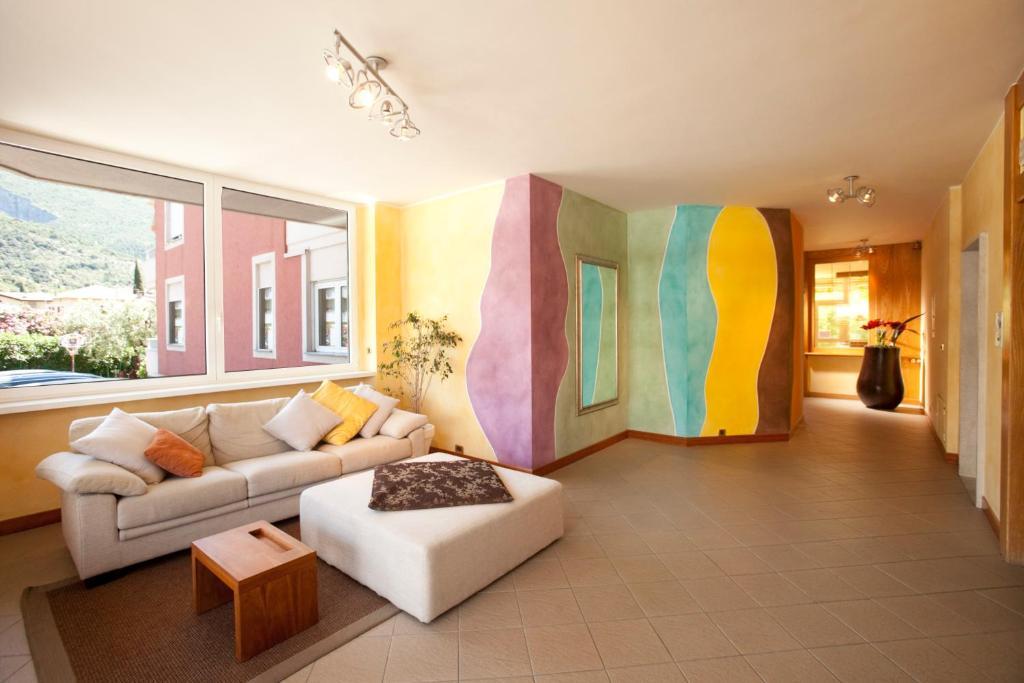 Residence Toblini Torbole Sul Garda Екстериор снимка