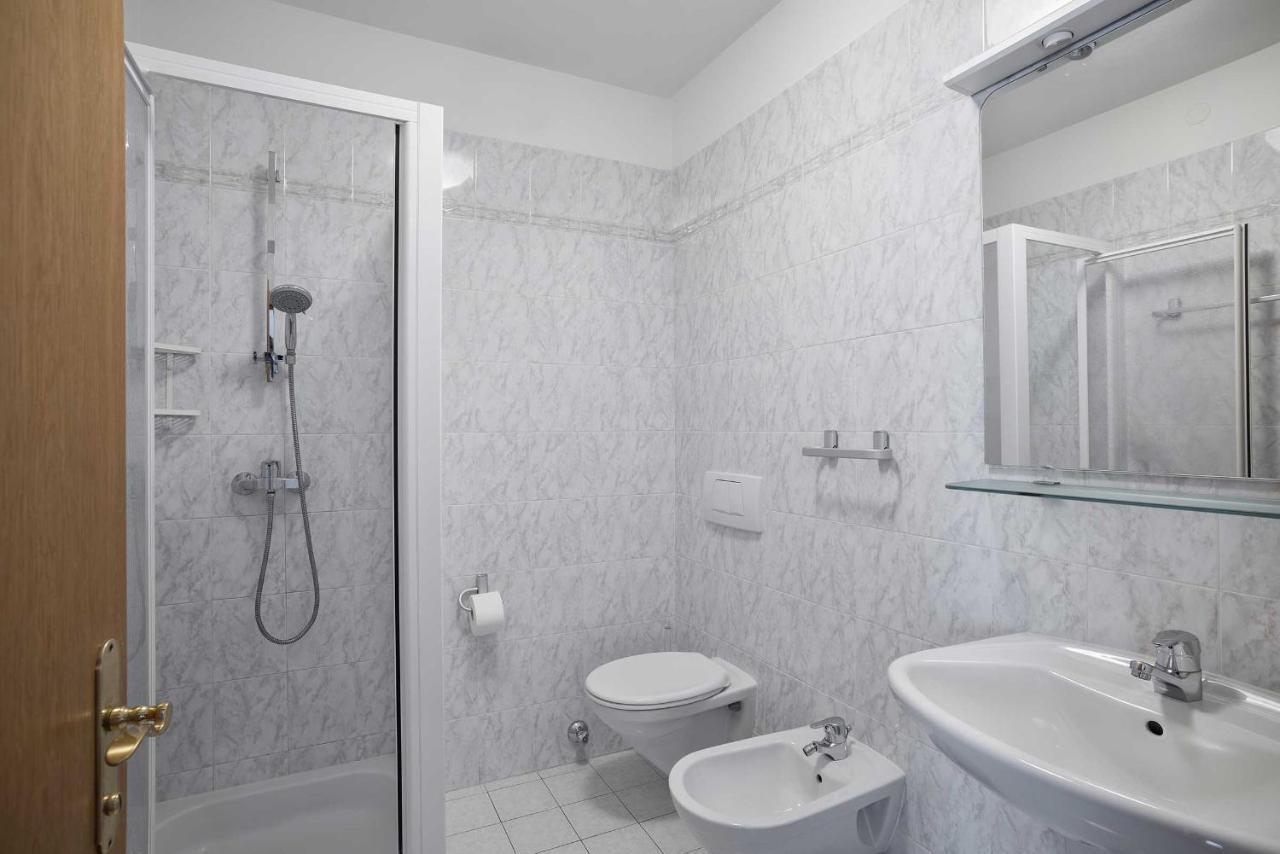 Residence Toblini Torbole Sul Garda Екстериор снимка
